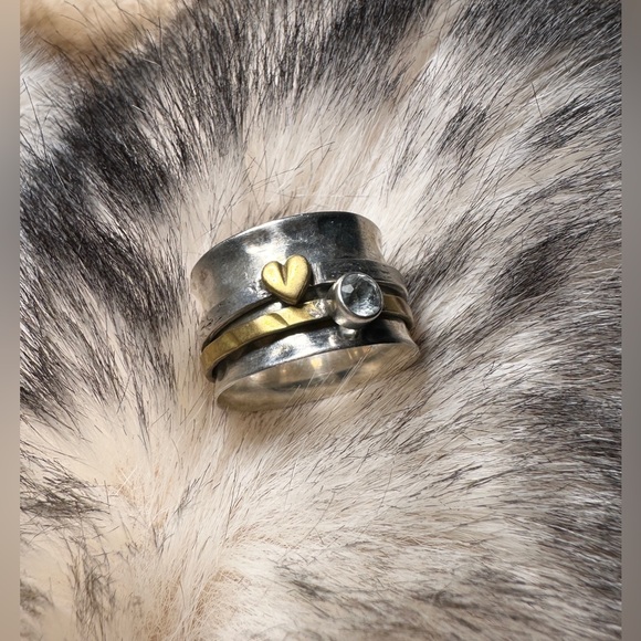 925 Sterling Silver & Bronze Hammered Spinner Ring - Picture 3 of 13